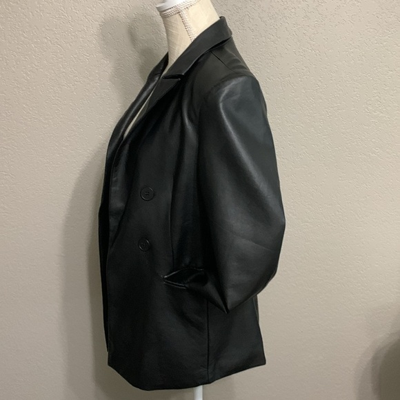 NWOT Hailey & Co Vegan Leather Blazer - Picture 3 of 5